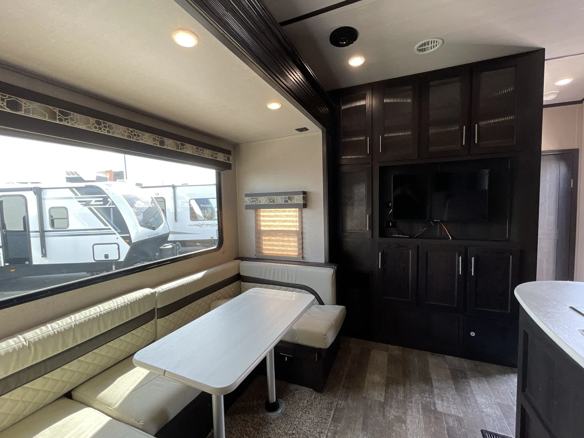 2020 Forest River XLR Hyperlite 31HFX — living area main
