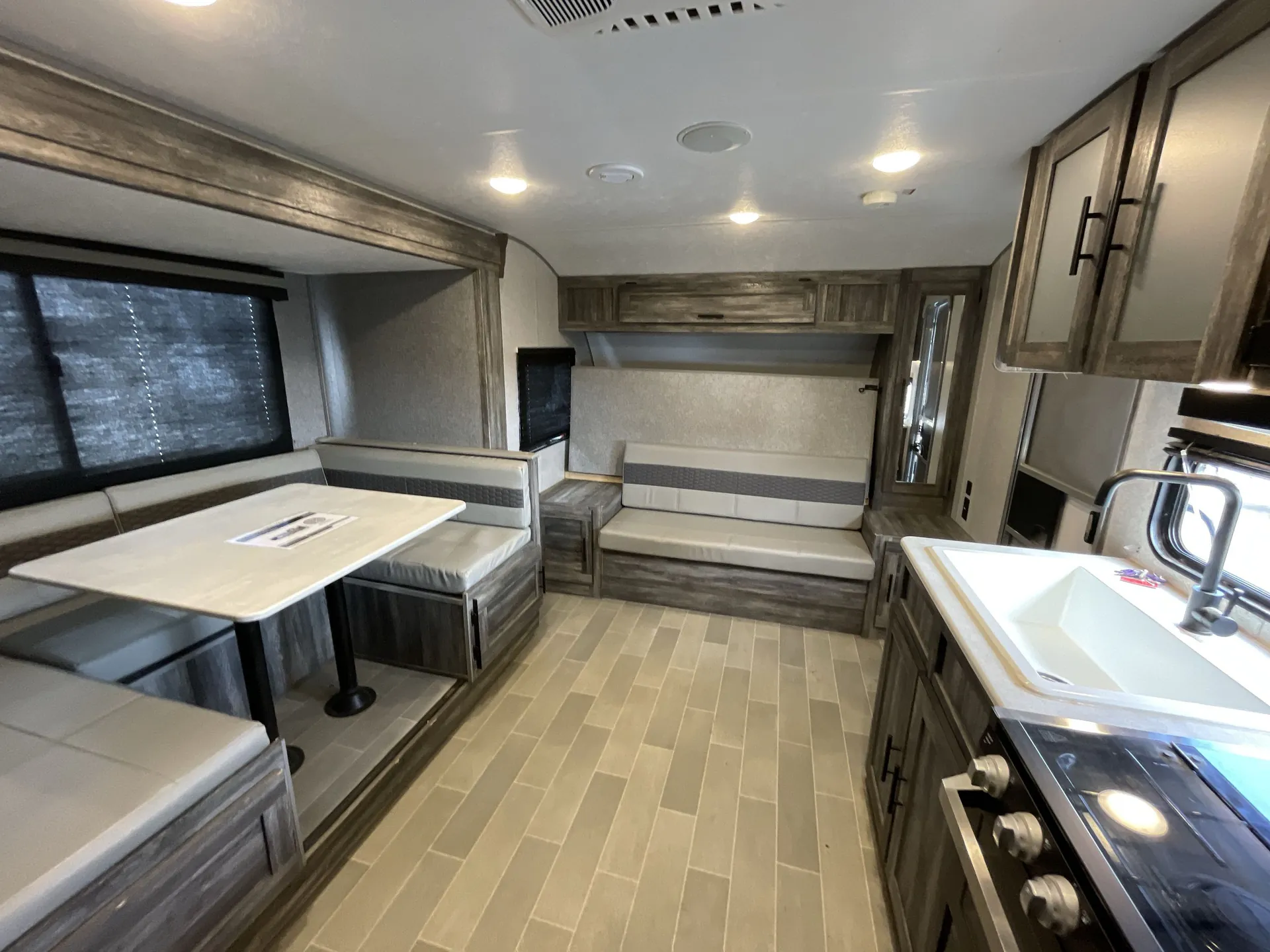 2021 Forest River Wildwood FSX 280RT — living area main
