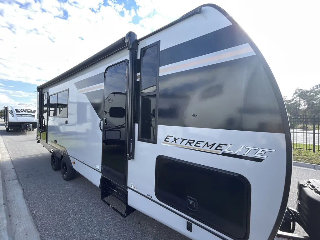 2026 Forest River Vibe Extreme Lite 2400RB, Photos photo 5