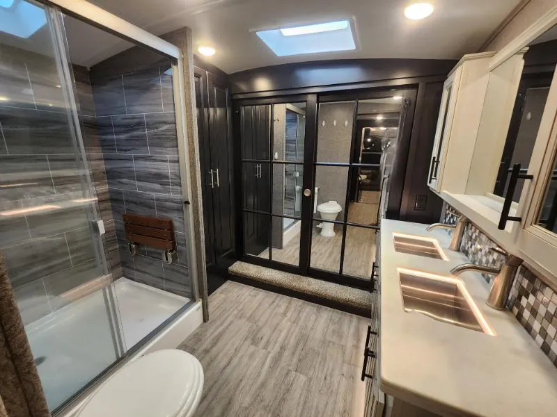 2021 Jayco Pinnacle 36FBTS, Photos photo 54