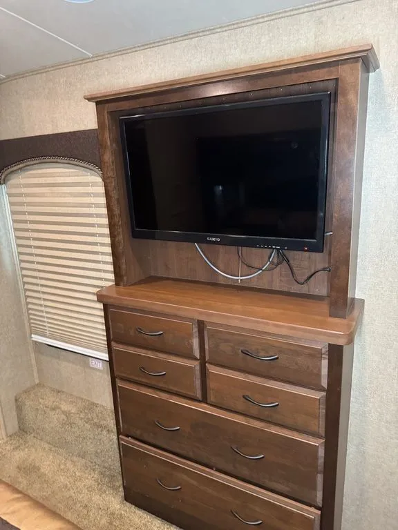 2015 Jayco Pinnacle 36FBTS, Photos photo 19
