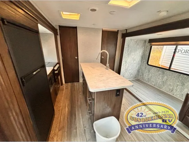 2019 Forest River Cherokee 304BH - Photo 4