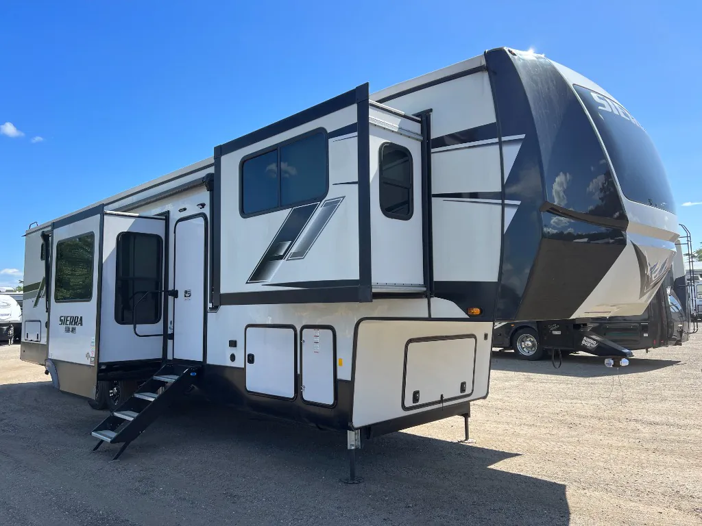 2022 Forest River Sierra 391FLRB - Photo 2