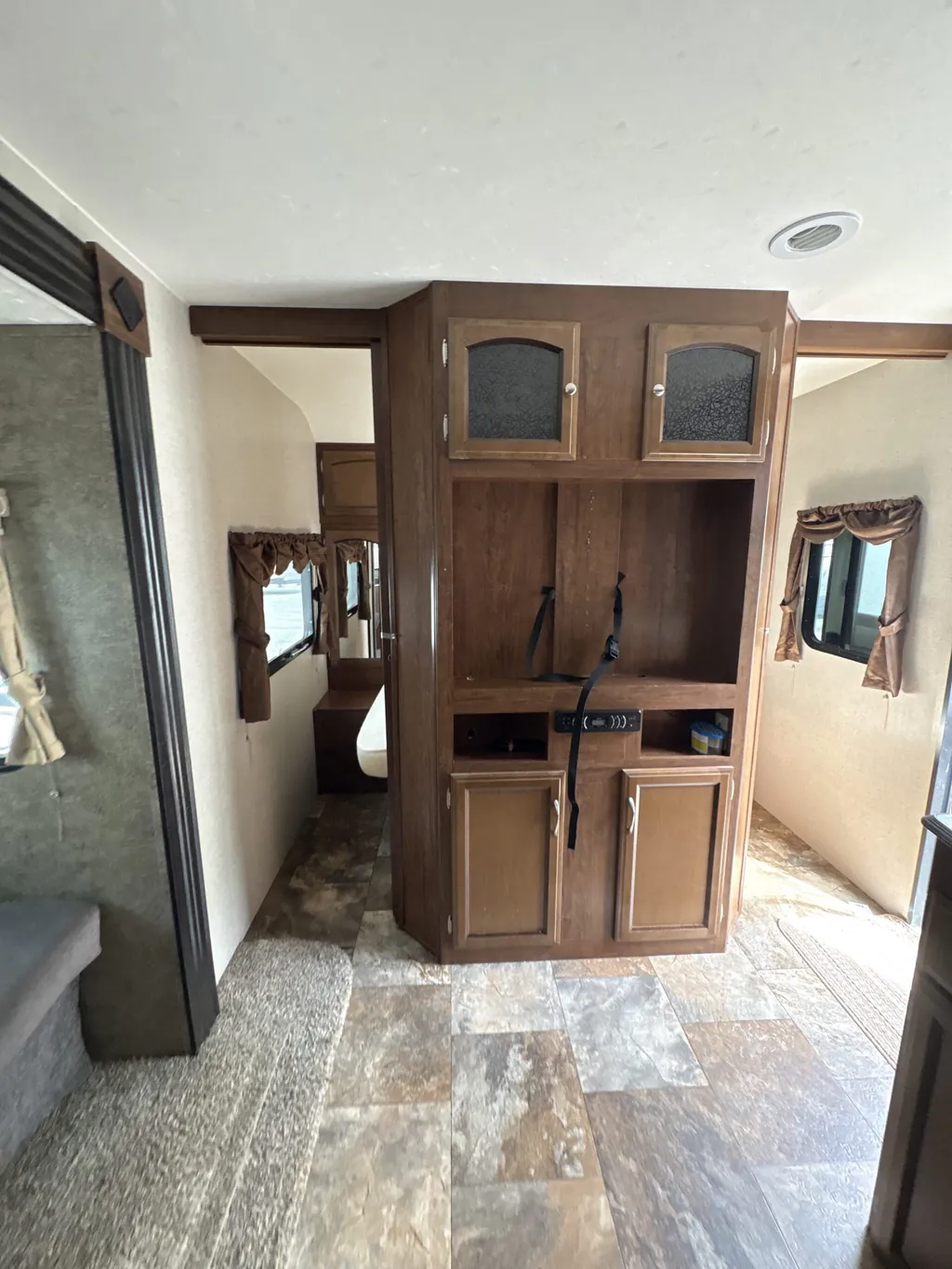 2014 Gulf Stream Conquest 295SBW, Photos photo 22