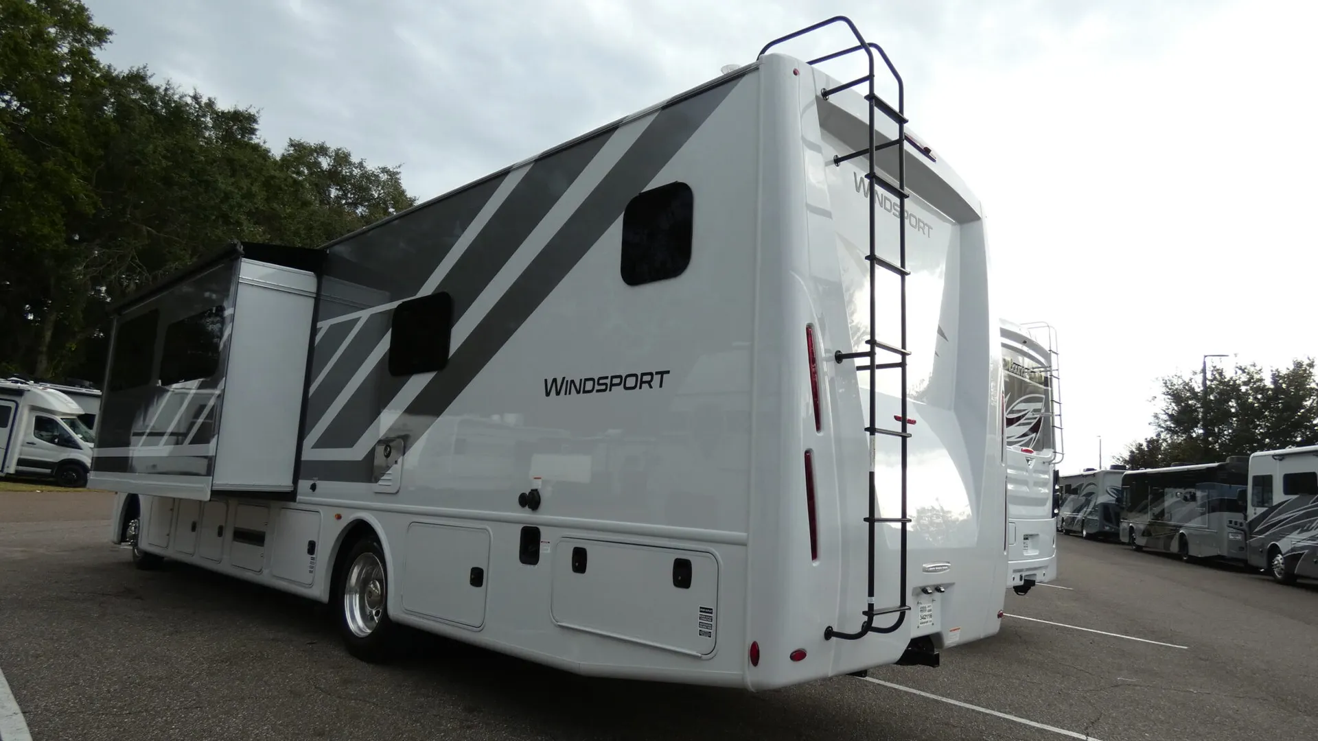 2026 Thor Motor Coach Windsport 35G - Photo 4