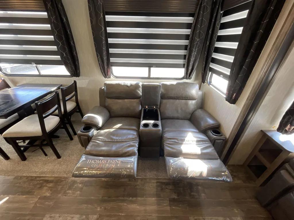 2020 Forest River Sabre 36BHQ, Photos photo 19
