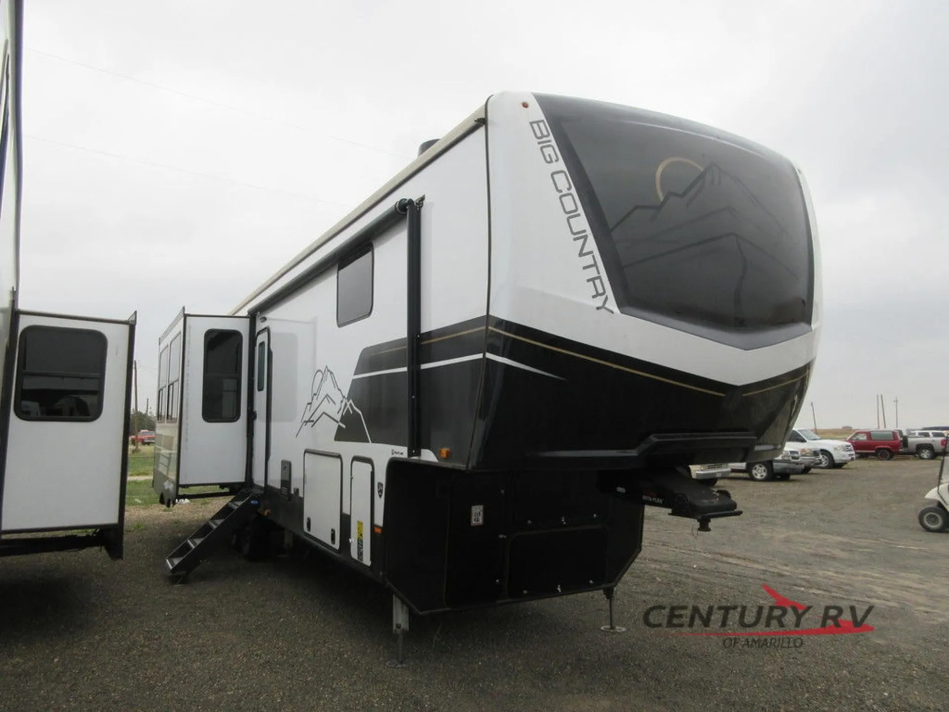 2024 Heartland Big Country 3500SS - Photo 2