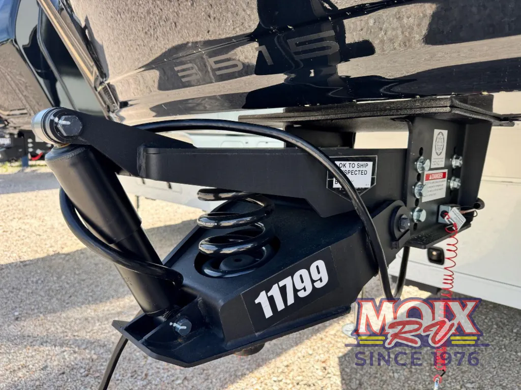 2026 Brinkley Model Z 3515, Photos photo 17