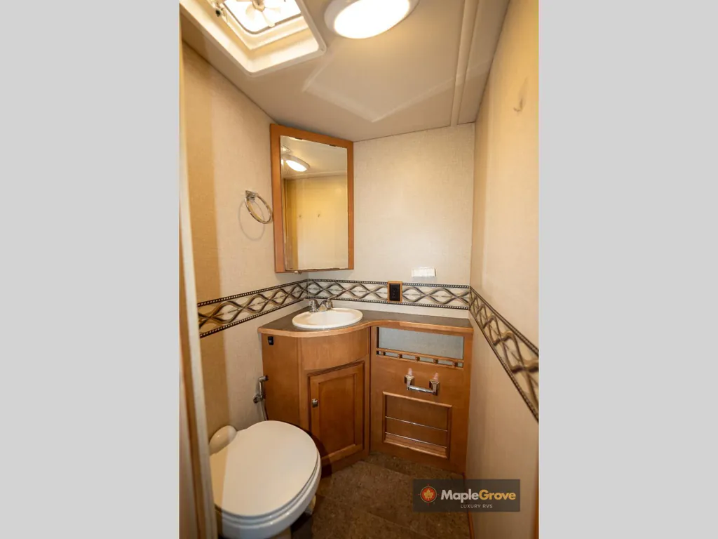 2014 Winnebago Vista 35B, Photos photo 57