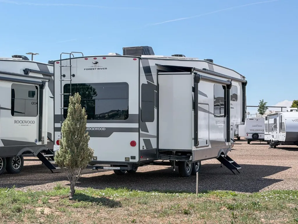 2026 Forest River Rockwood Signature R372RL, Photos photo 36