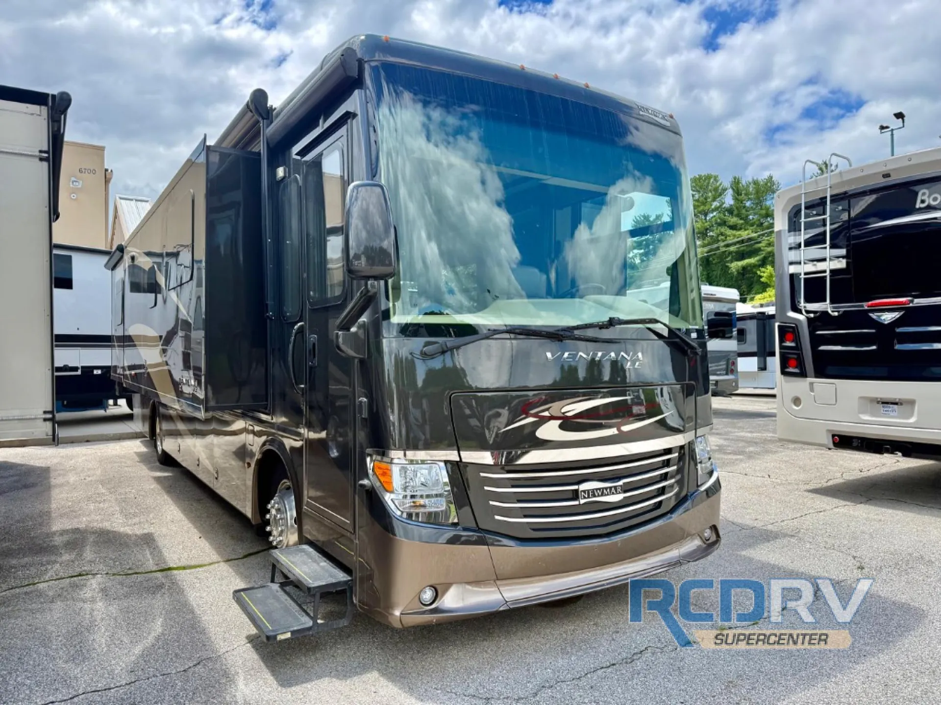2019 Newmar Ventana 3717 - Photo 2