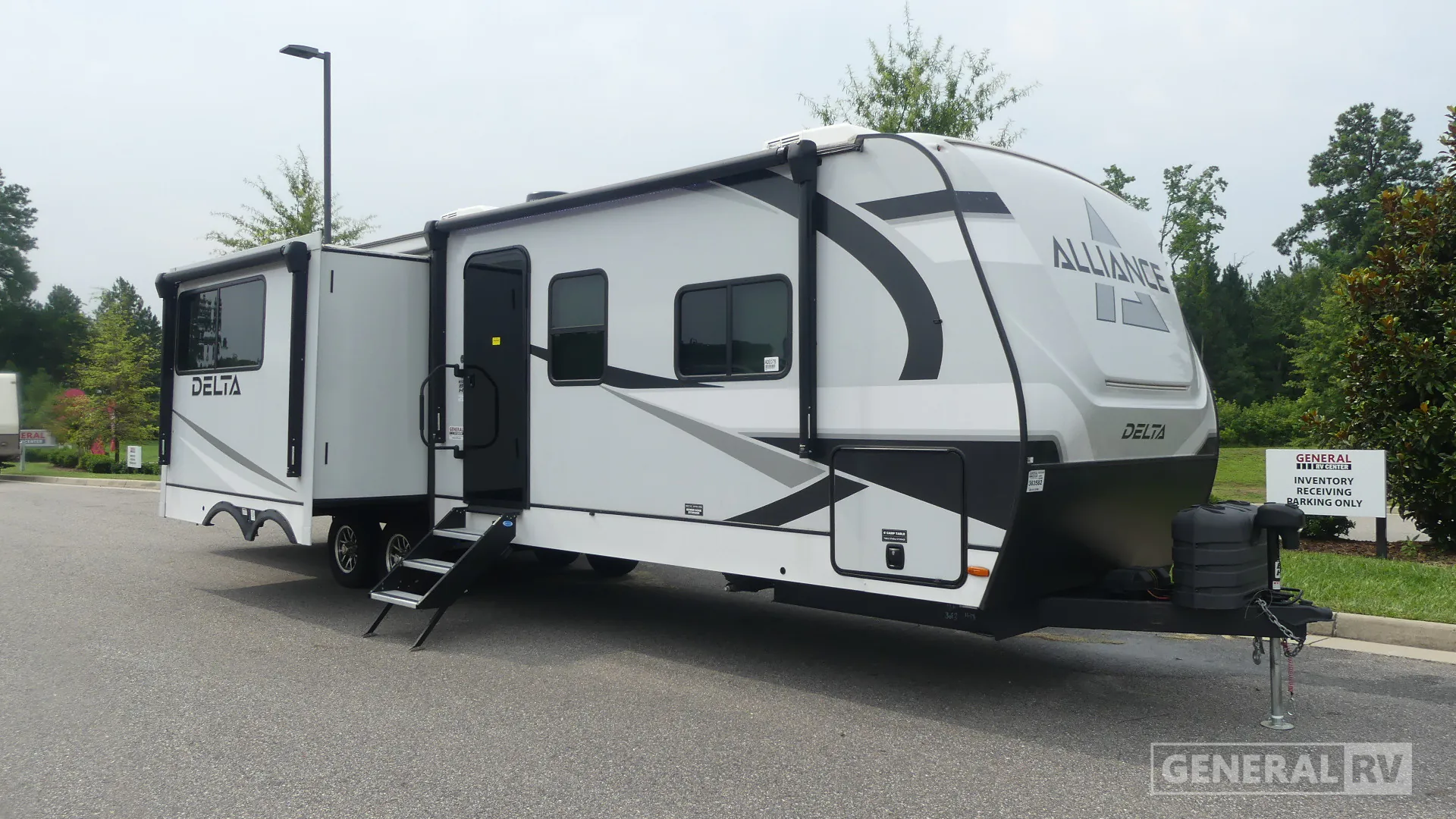 2025 Alliance RV Delta 321BH - Photo 2