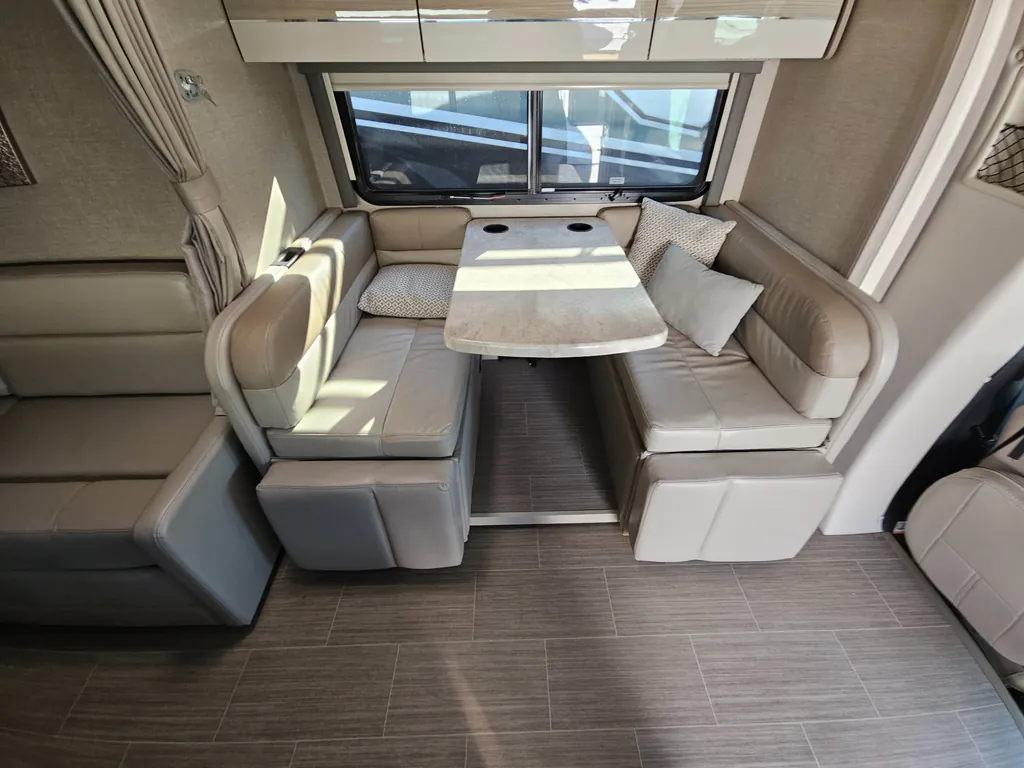 2021 Thor Motor Coach Tiburon 24FB, Photos photo 7