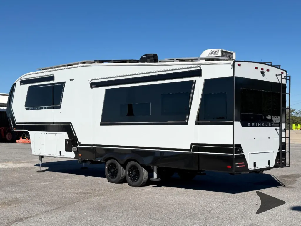 2025 Brinkley Model Z 3100, Photos photo 10