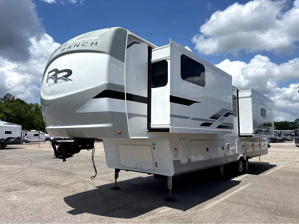 2022 Palomino River Ranch 390RL - Photo 4