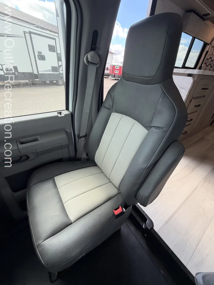 2025 Forest River Sunseeker 3010DS, Photos photo 11