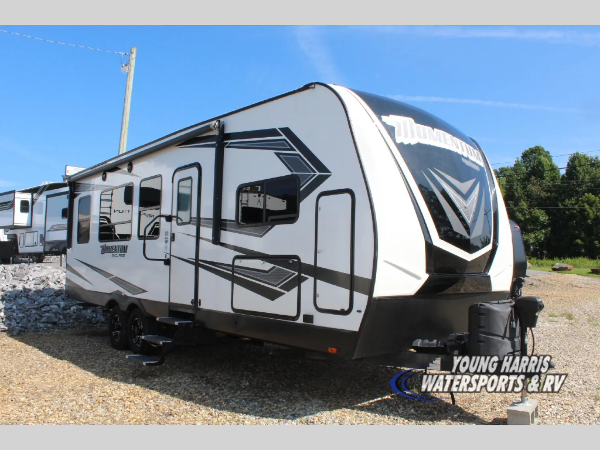 2019 Grand Design Momentum G-Class 25G - Photo 2