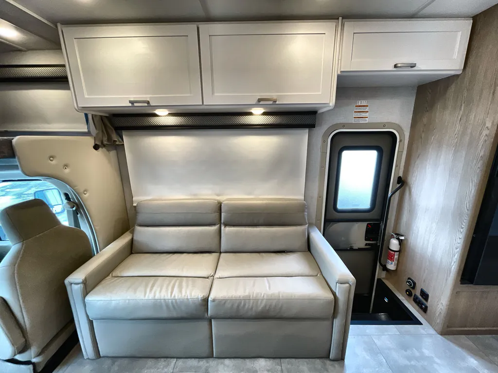 2026 Thor Motor Coach Freedom Elite 28HZ, Photos photo 13