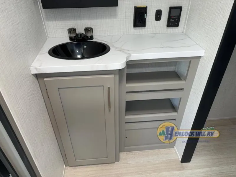 2026 Keystone RV Hideout 210RL - Photo 4