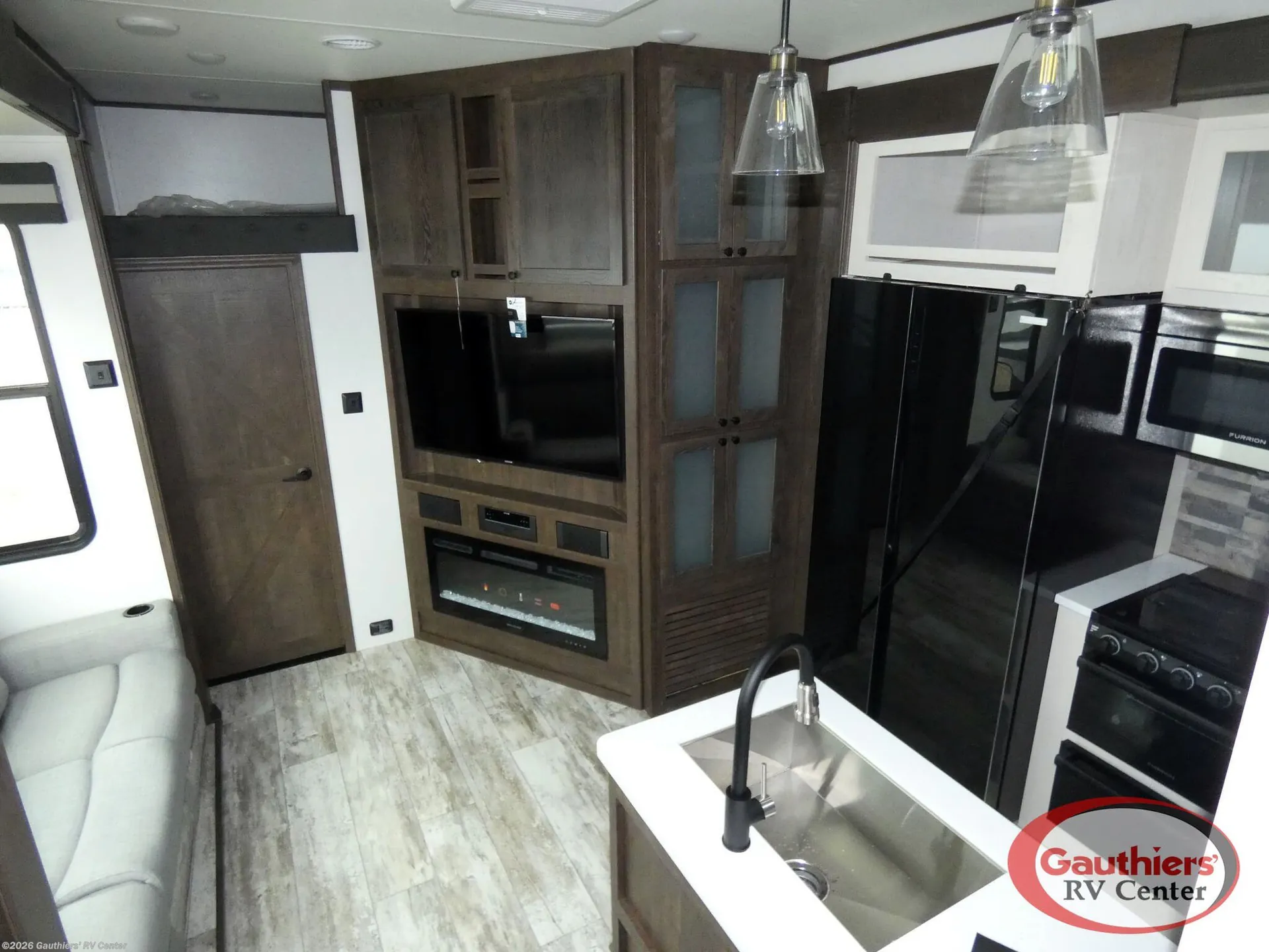 2022 Forest River XLR Nitro 351 — Photo 7