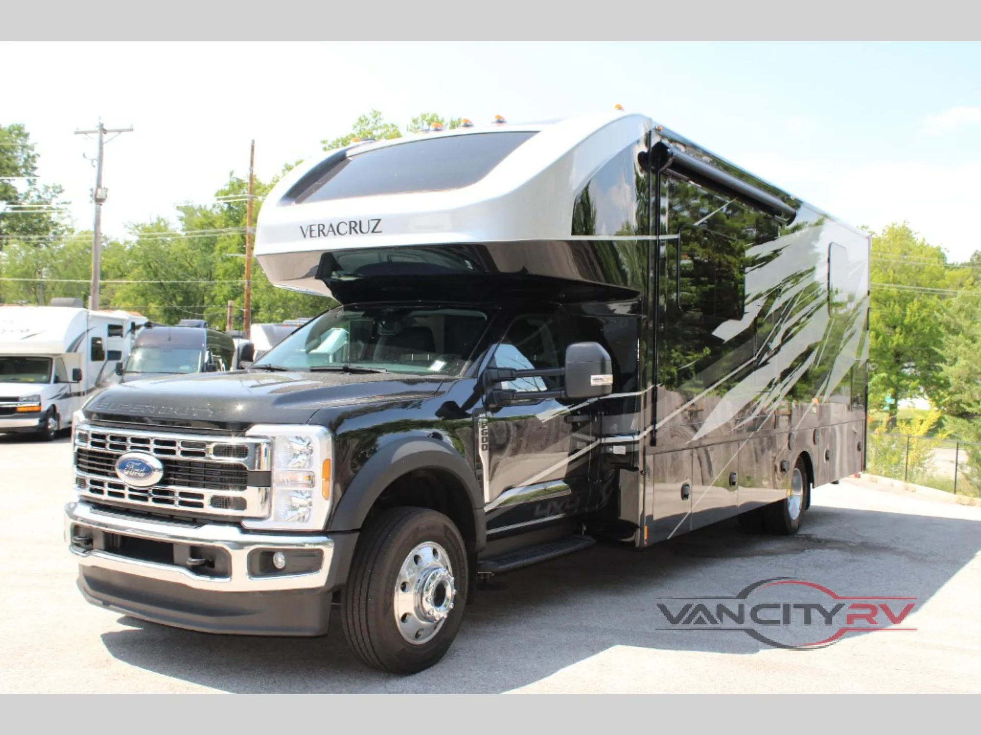 2027 Renegade RV Veracruz 30VRM - Photo 2