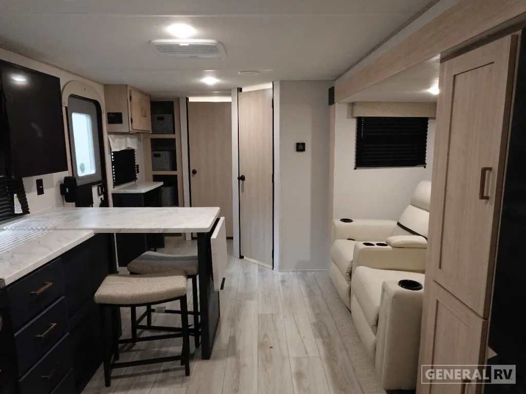 2025 Prime Time RV Avenger 25MKO - Photo 3