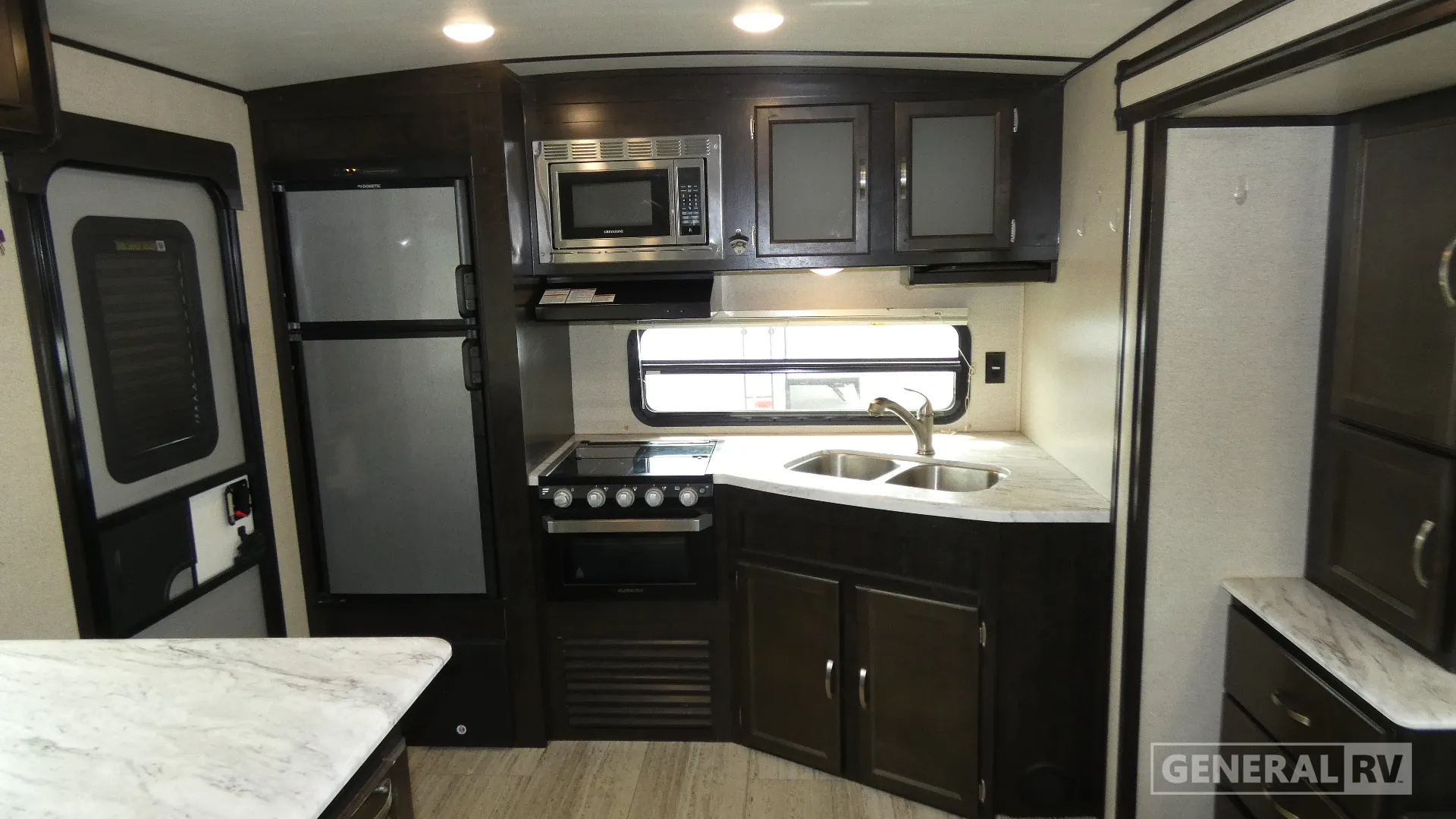 2020 Coachmen Spirit Ultra Lite 2255RK - Photo 3