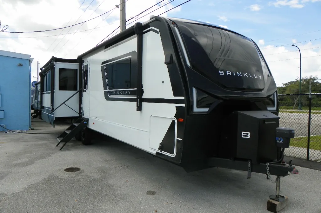 2025 Brinkley Model Z Air 310 - Photo 2