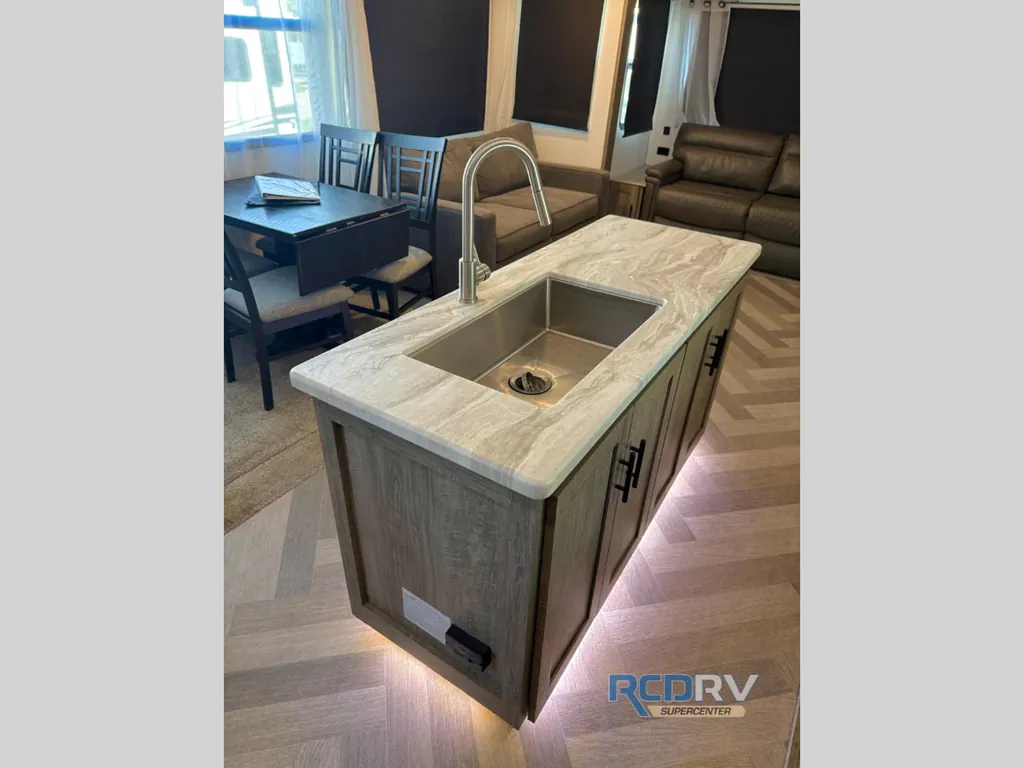 2020 Forest River Wildwood Heritage Glen 338BAR, Photos photo 12