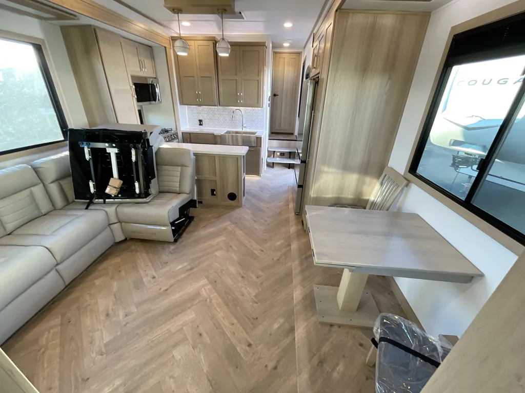 2026 Keystone Raptor 441, Photos photo 3
