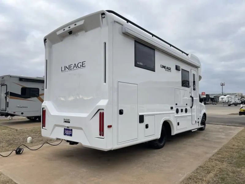 2026 Grand Design Lineage Series M 25TK - Photo 3