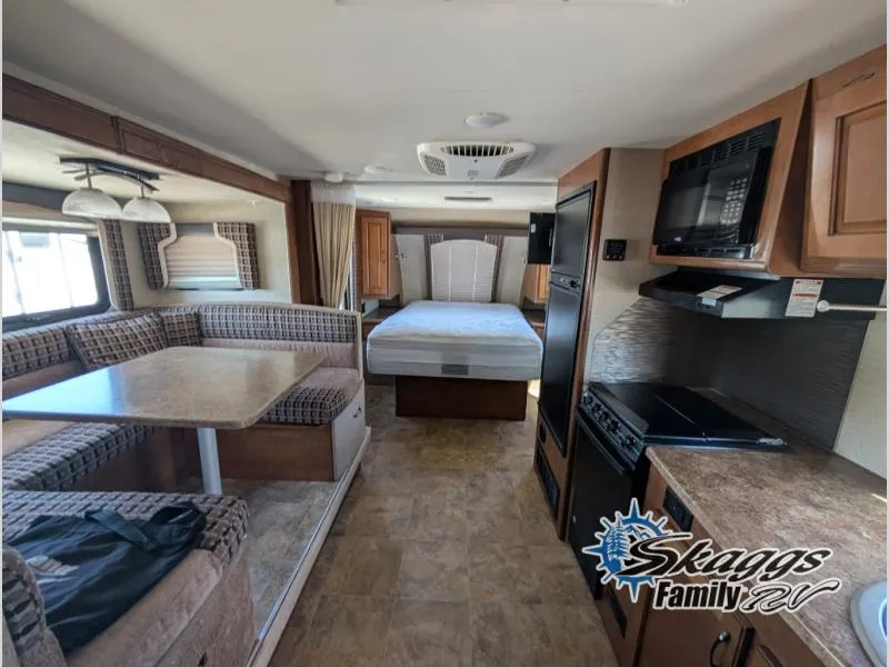 2016 Lance Lance Travel Trailers Used    1995 - Photo 4