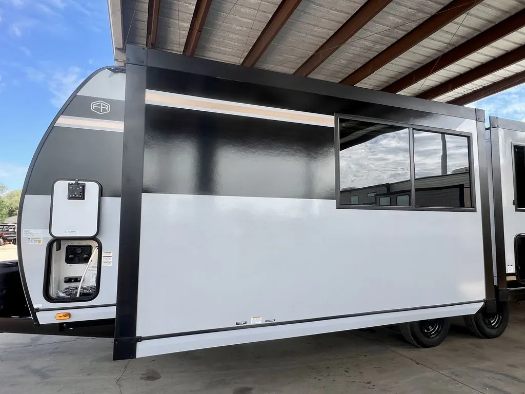 2026 Forest River Vibe Extreme Lite 2500FIK, Photos photo 17