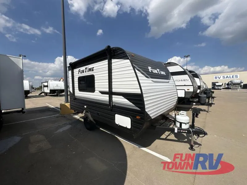 2026 CrossRoads RV Fun Time 125QB - Main photo