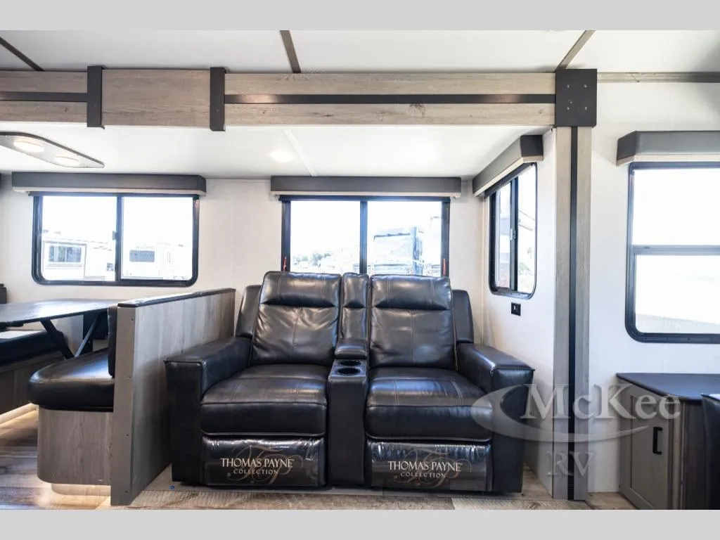 2021 Keystone Outback 328RL - Photo 4