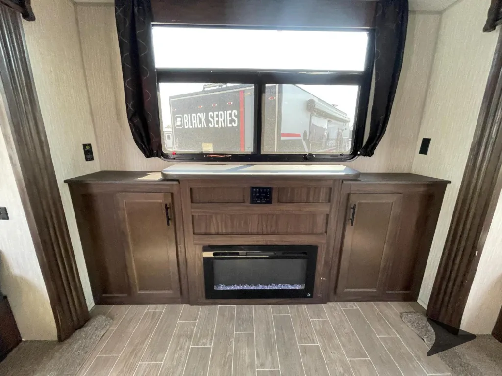2021 Forest River Cherokee 306MM, Photos photo 25