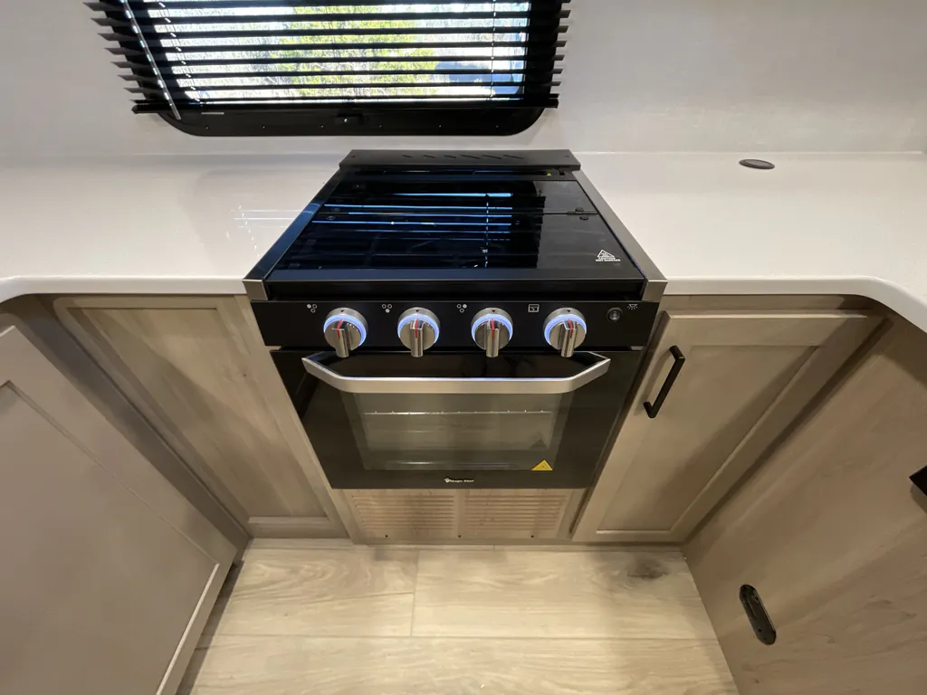2026 Forest River Flagstaff Micro Lite 25MBR, Photos photo 9