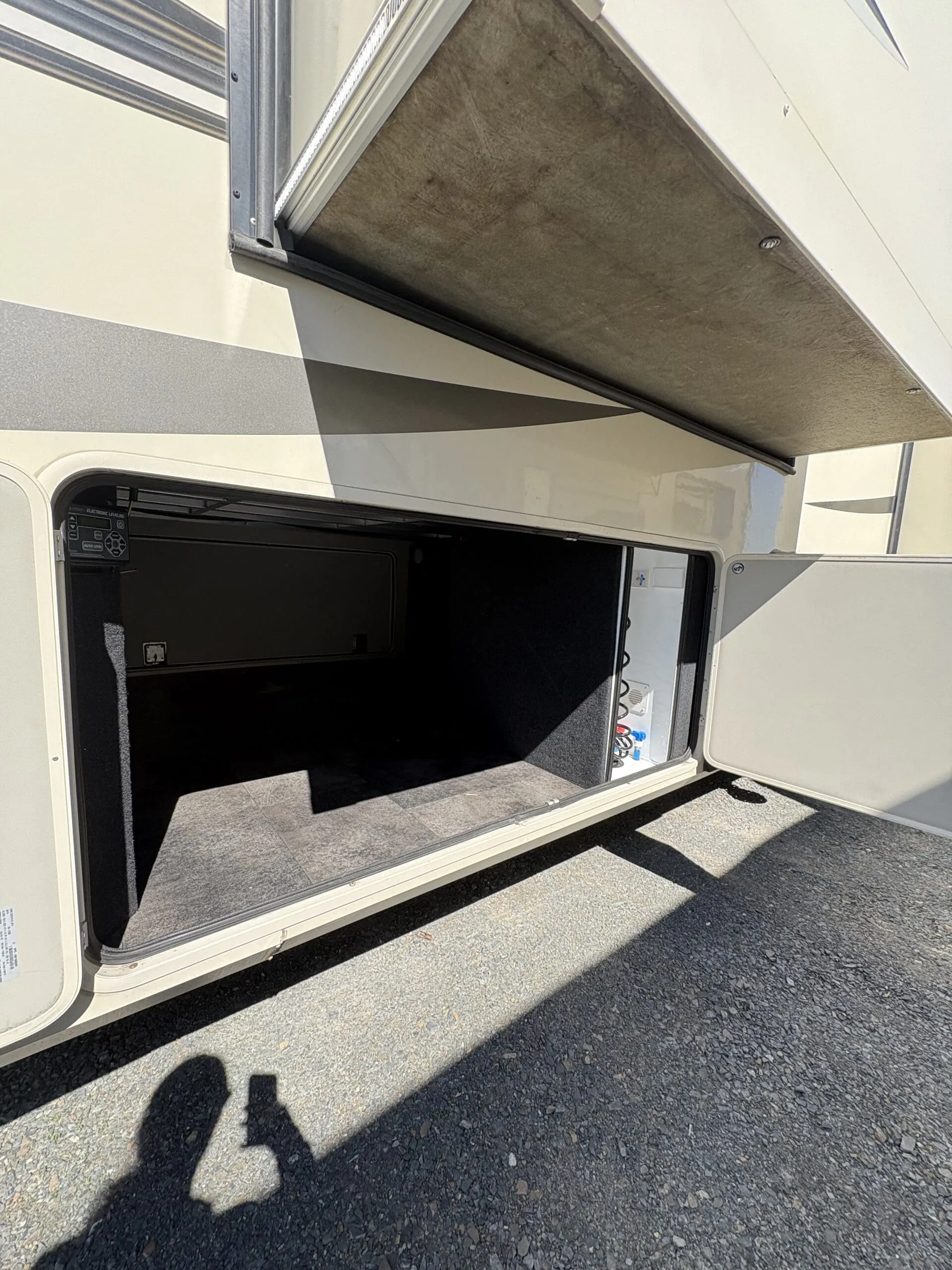 2019 Grand Design Solitude 372WB - Photo 4