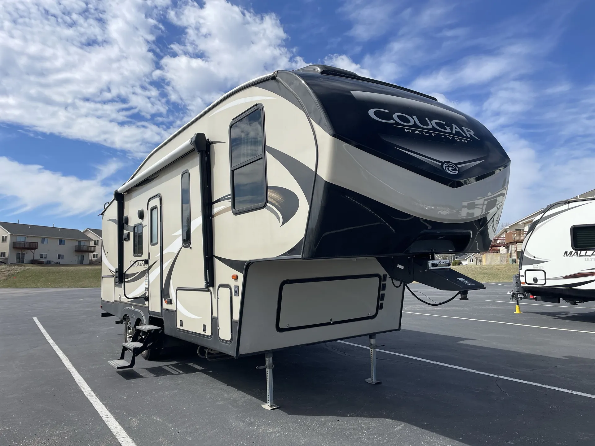 2018 Keystone Cougar Half-Ton 25RES - Photo 2
