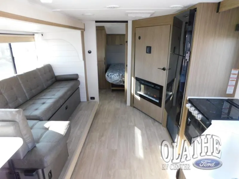 2026 Forest River Wildwood X-Lite 25ICE - Photo 3