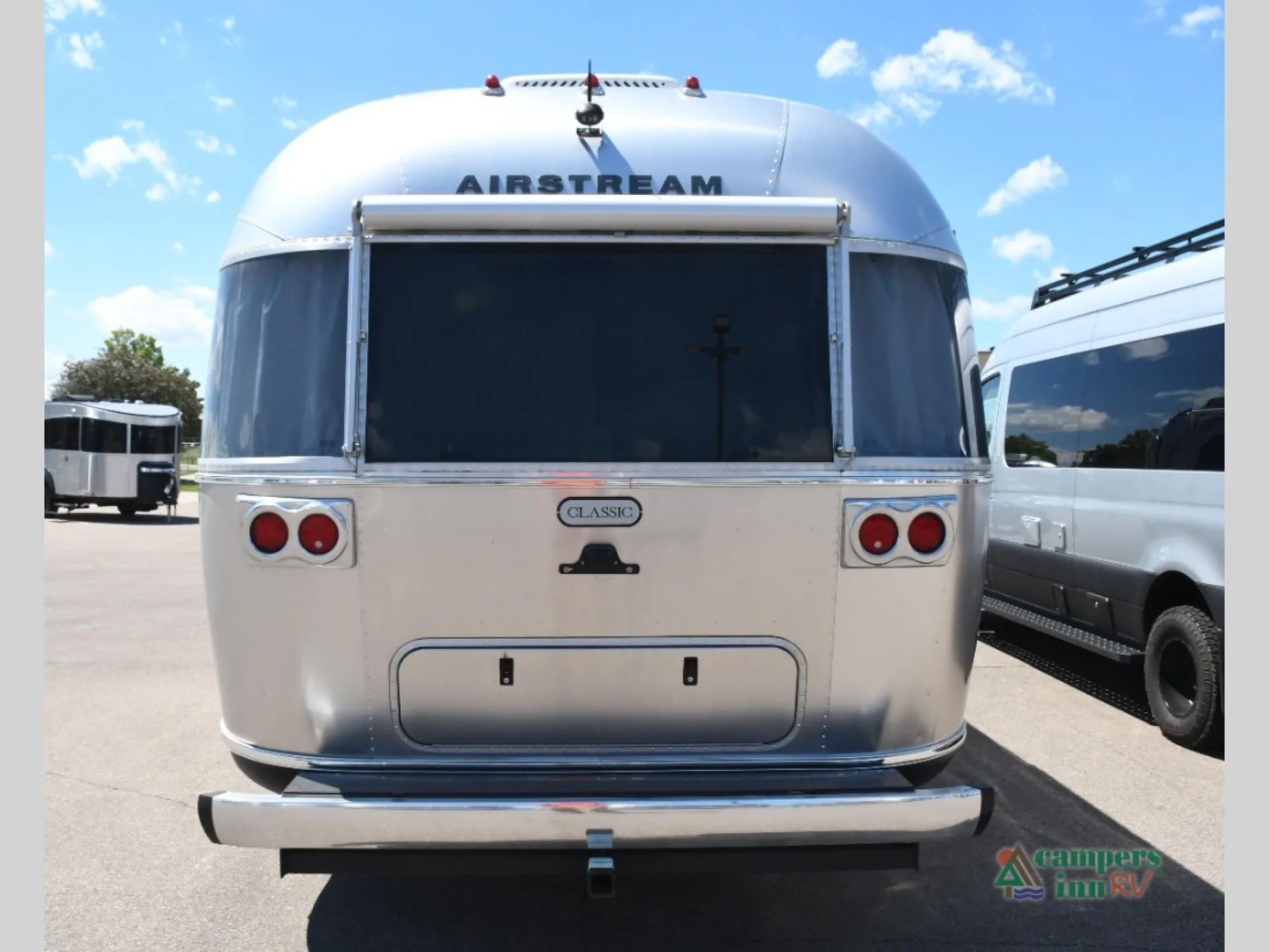 2025 Airstream Classic 28RB - Photo 4