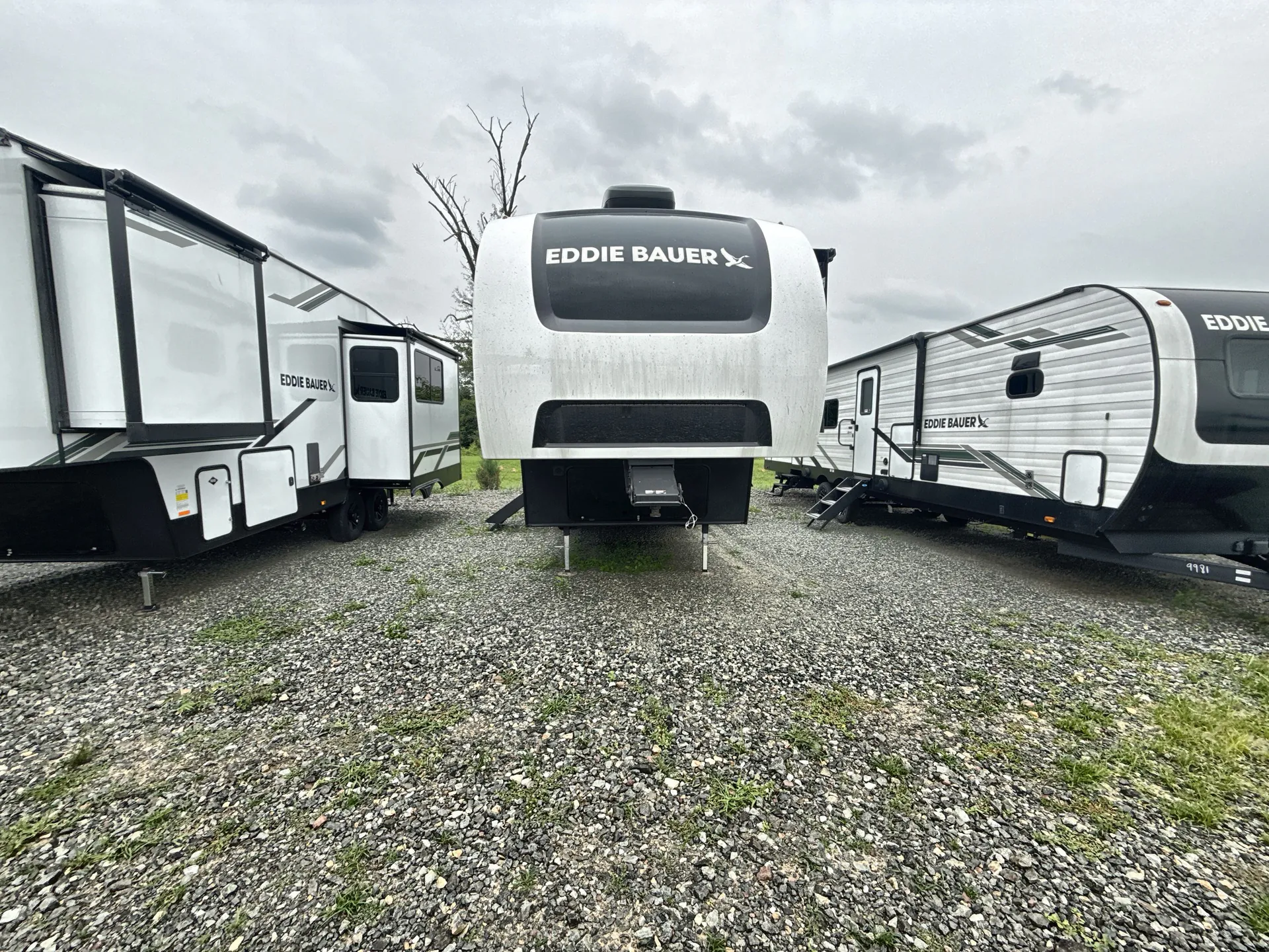 2025 Heartland Eddie Bauer Signature 2500RK — front