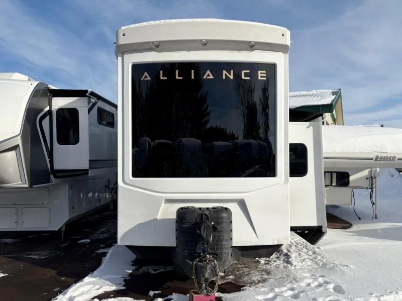2026 Alliance RV Benchmark 44RKL - Photo 3
