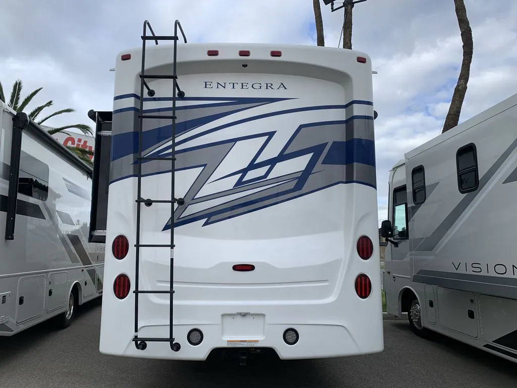 2026 Entegra Coach Vision XL 36C, Photos photo 5