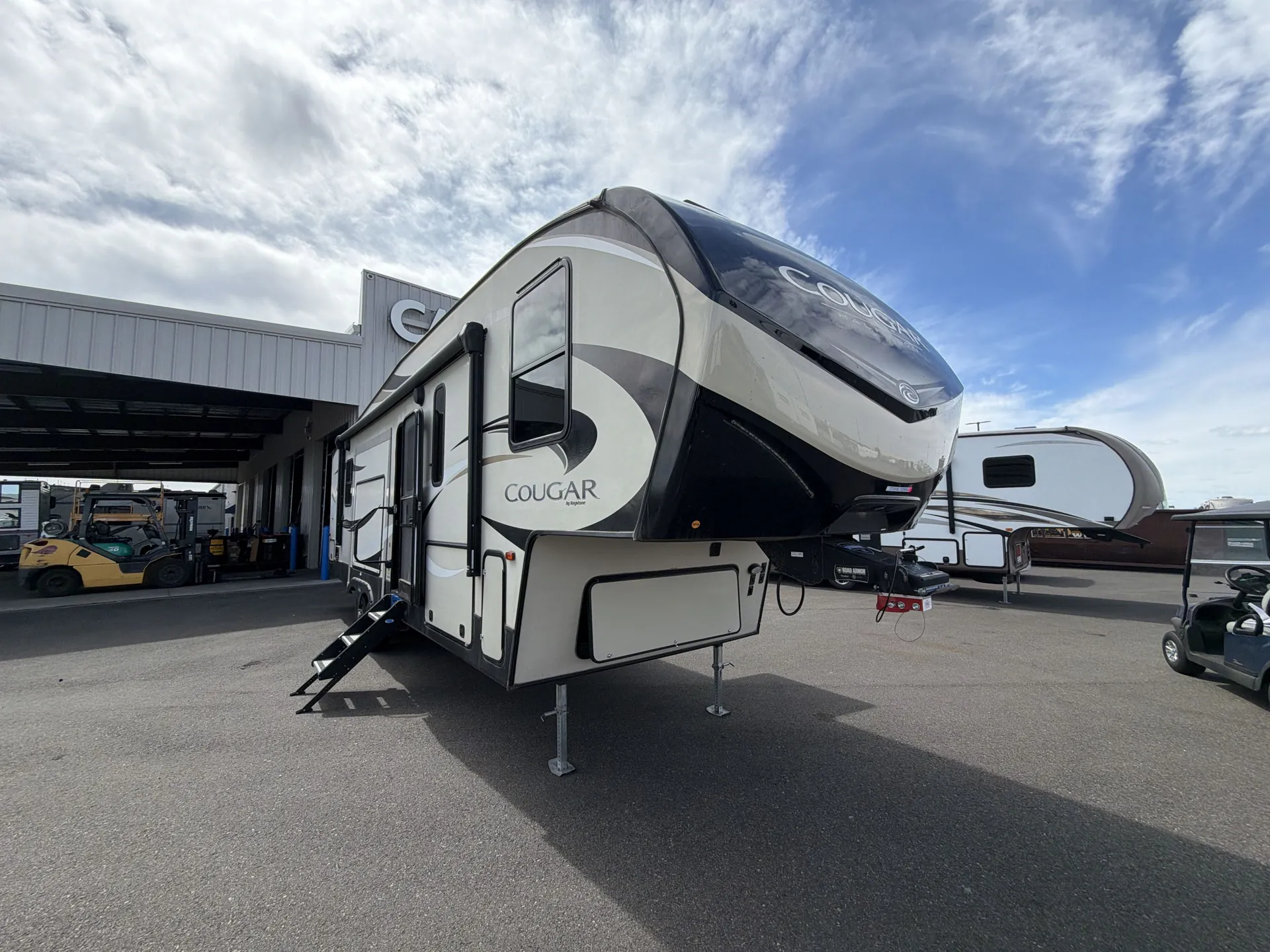 2019 Keystone Cougar Half-Ton 29RKS - Photo 2