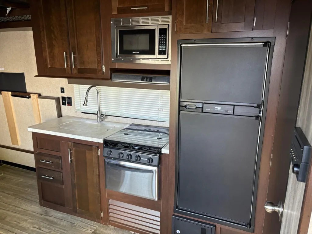 2018 Forest River Cherokee Grey Wolf 25RR, Photos photo 11