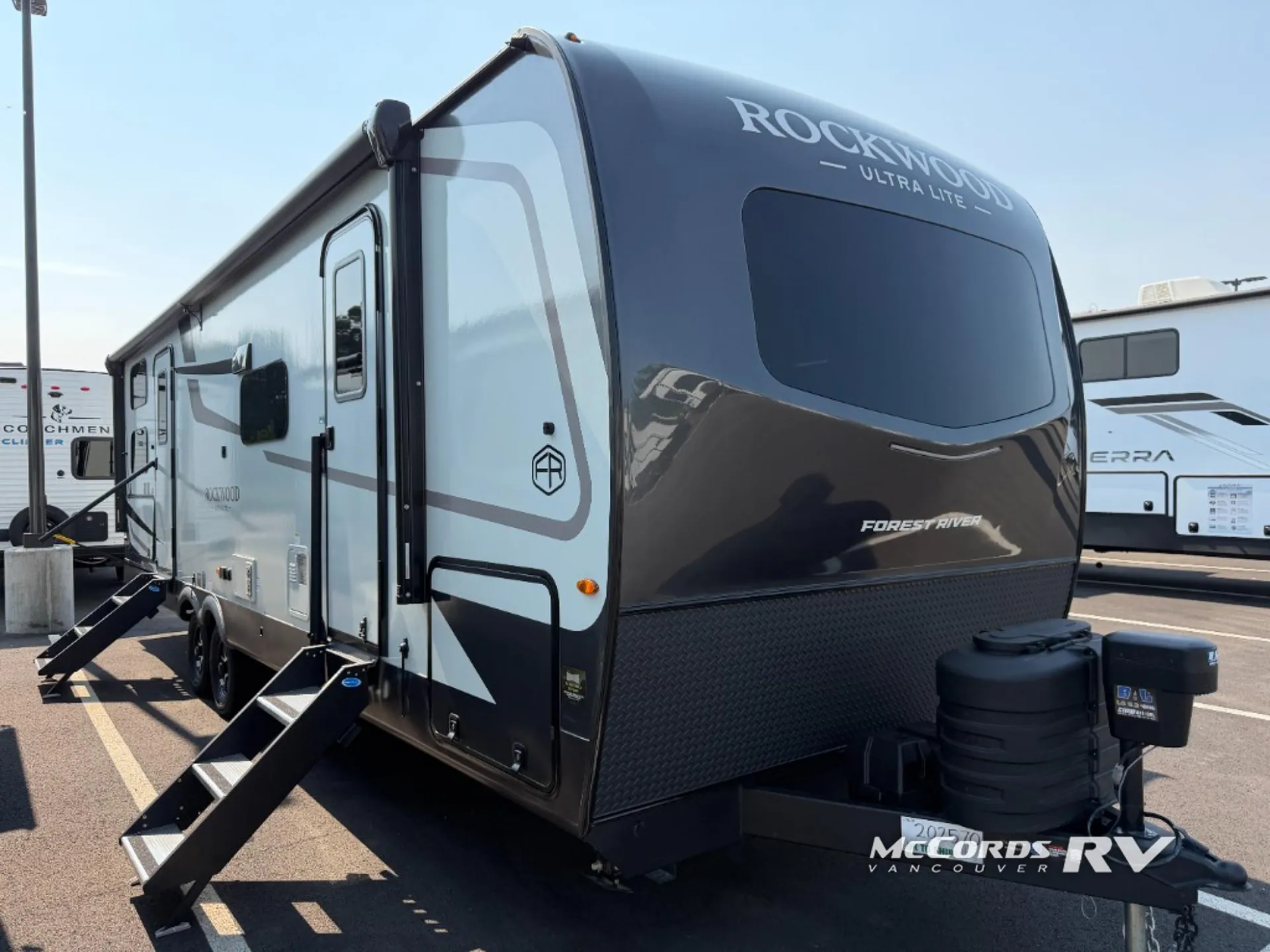 2027 Forest River Rockwood Ultra Lite 2706BH