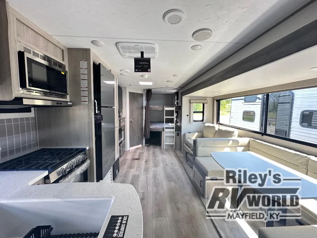 2026 Coachmen Catalina Legacy Edition 273DBHCK, Photos photo 11
