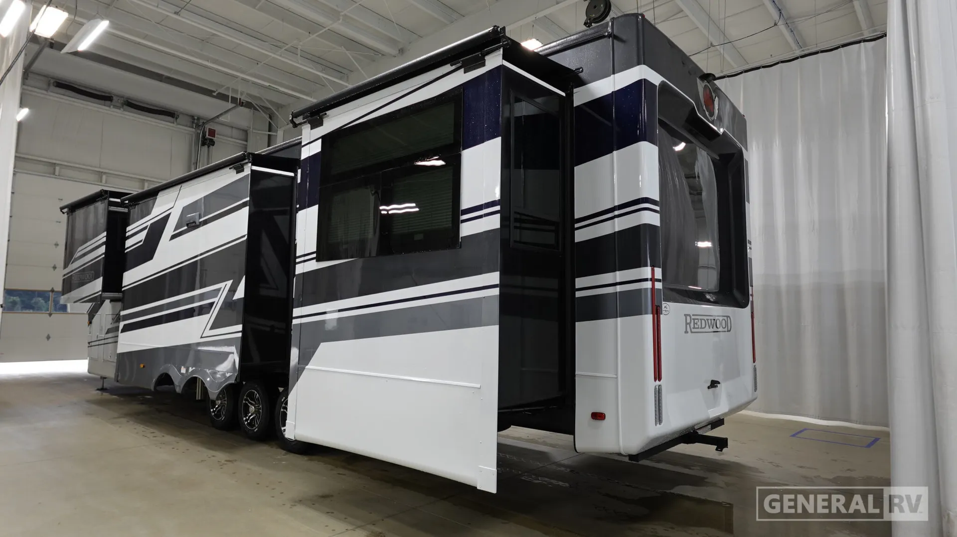 2026 Crossroads RV Redwood 415RD - Photo 4