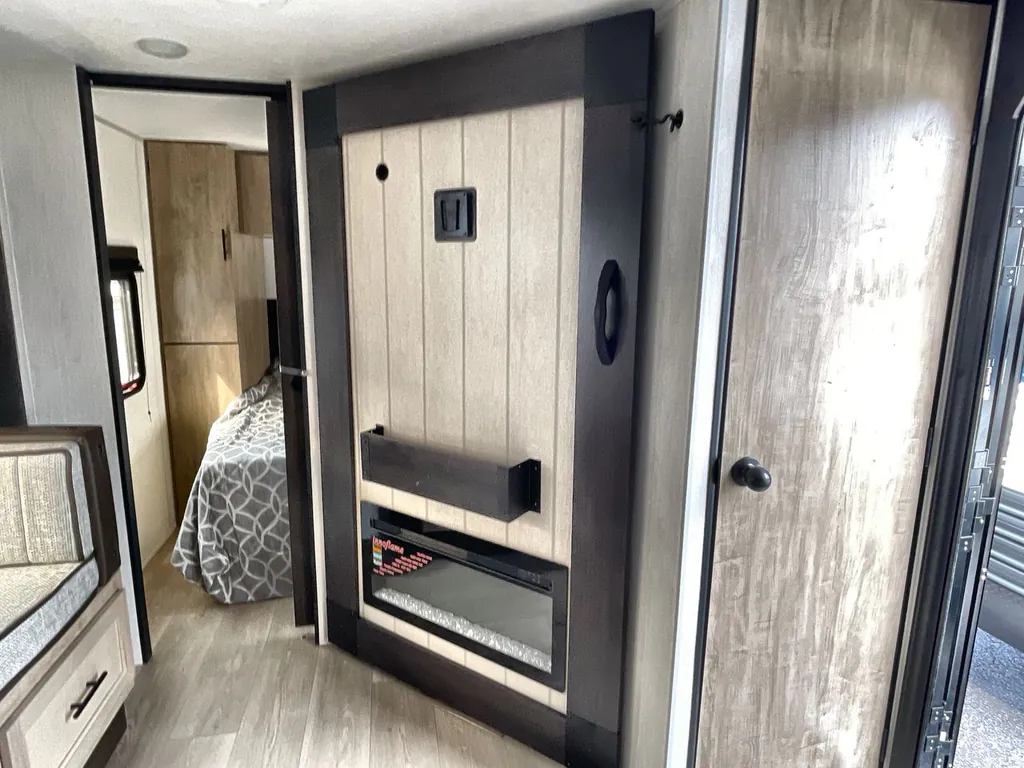 2026 Forest River Cherokee Grey Wolf 23MS, Photos photo 6